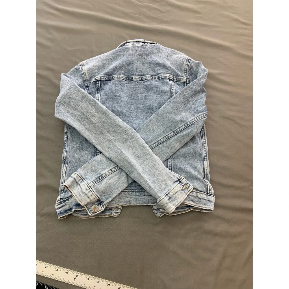 Denim Jacket Girls Size 10 Light Wash Excellent Acid Wash Button Up
